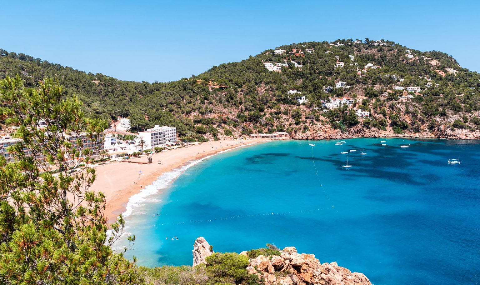 Ibiza hotel aan het strand